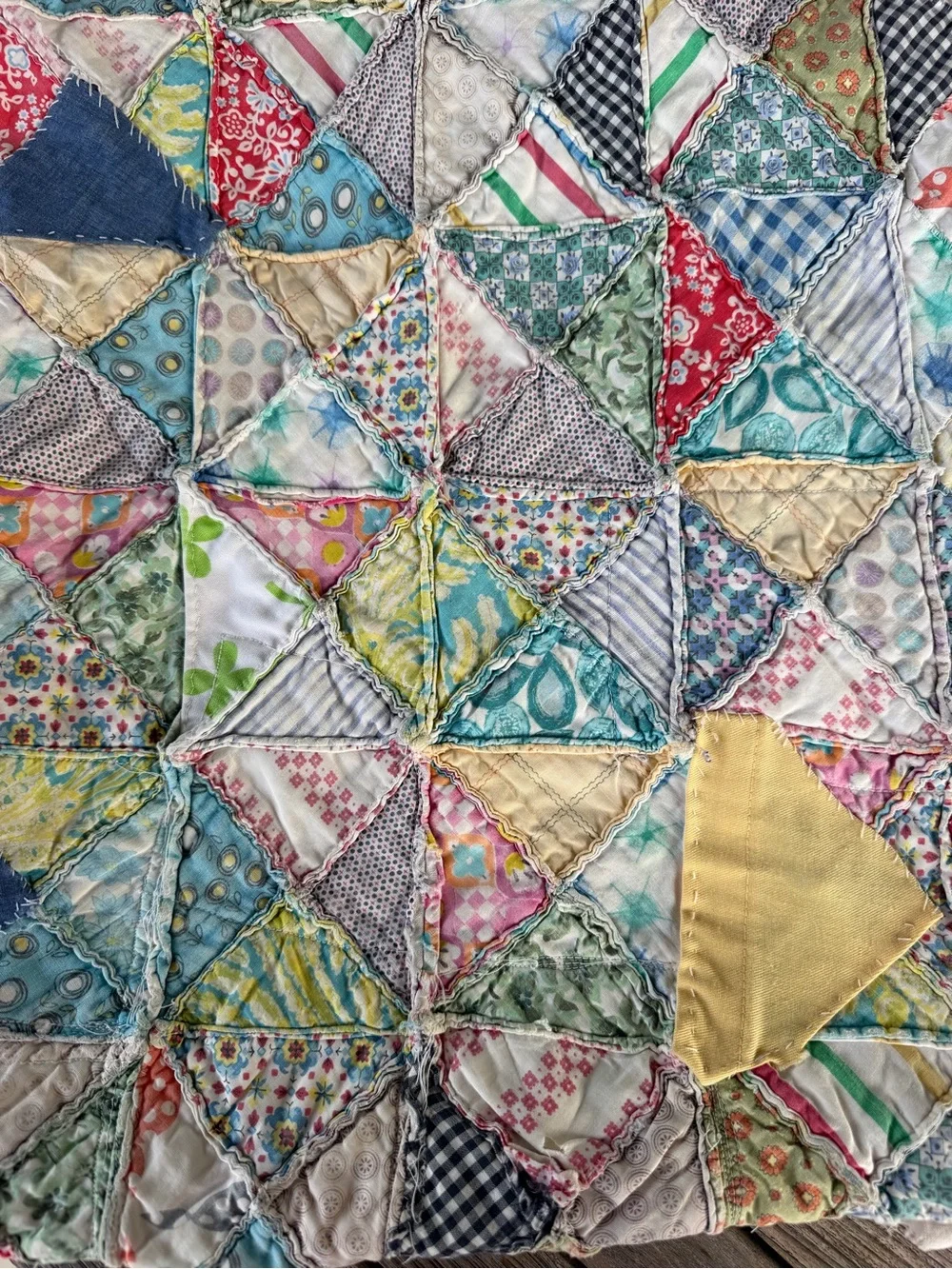 Vintage Scrappy Patchwork Quilt Hand Sewn Feedsack Textured Pastels 53x69 READ